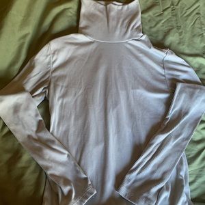 Ribbed Fitted Turtleneck